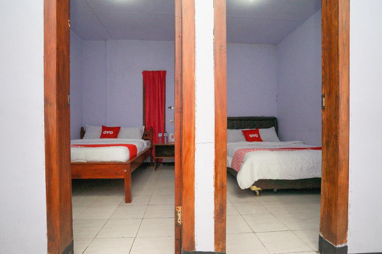 Oyo 2120 Pieter Homestay Bromo Probolinggo Exterior foto